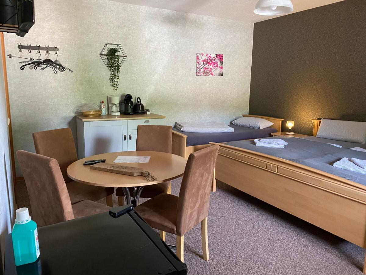 Rooms4Ring Privatzimmer Am Nurburgring Quiddelbach Exterior foto